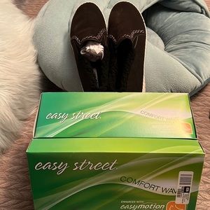 East street comfort size 9N